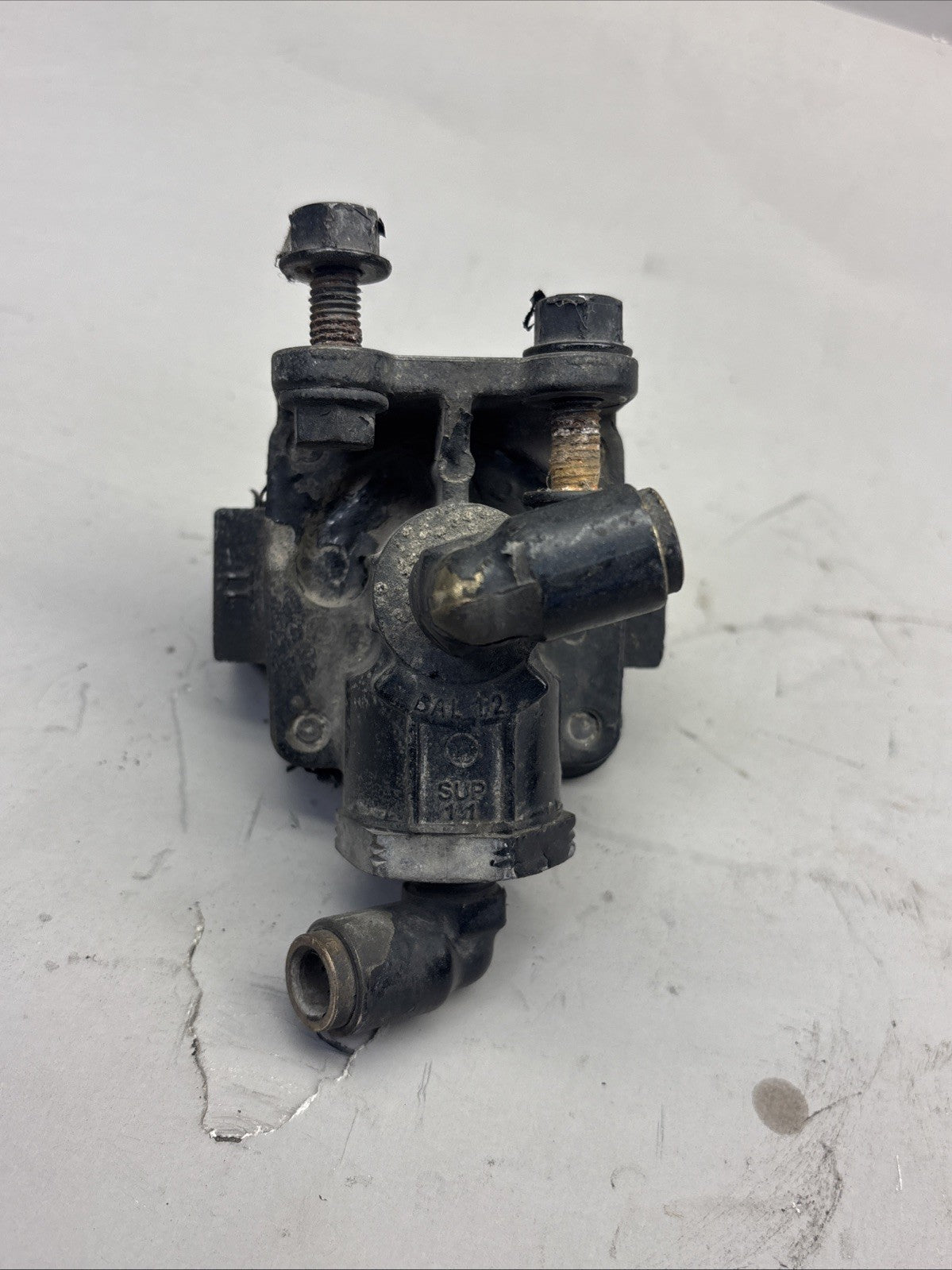 BENDIX T-240004-D QUICK RELEASE VALVE