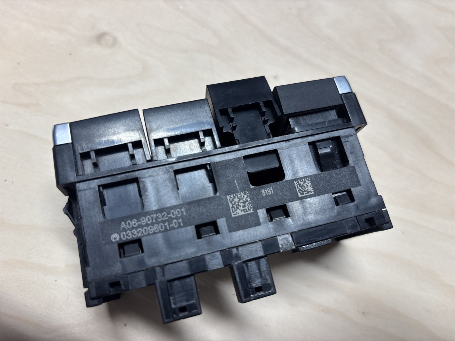 Freightliner Bunk Rocker Switch Panel A06-90732-001 Damage