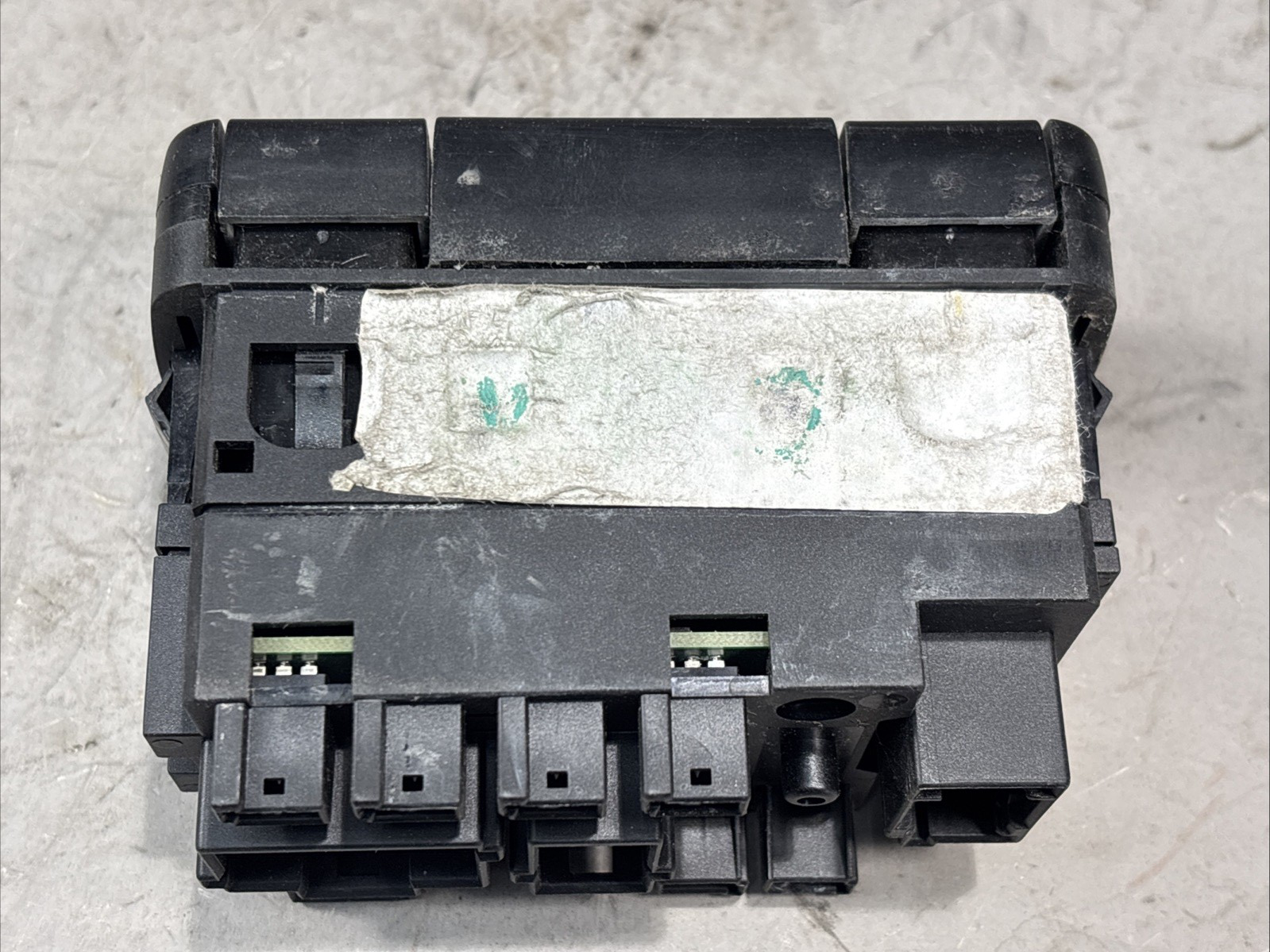 Freightliner Cascadia Hazard Switch Panel A06-60972-010