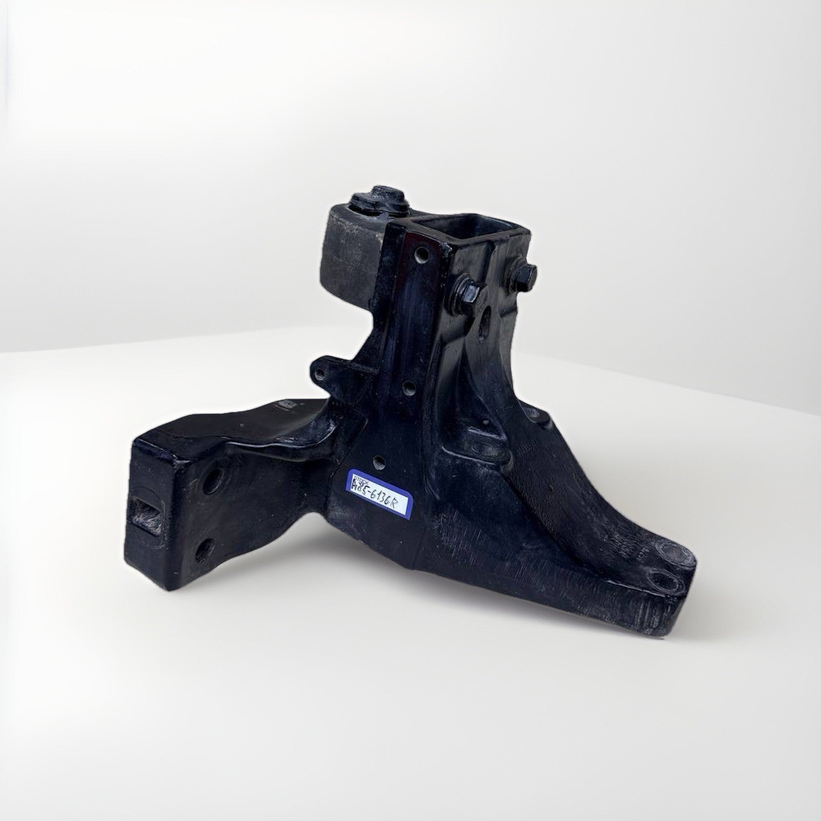 Kenworth Passenger Side Cab Suspension P/N A85-6136R