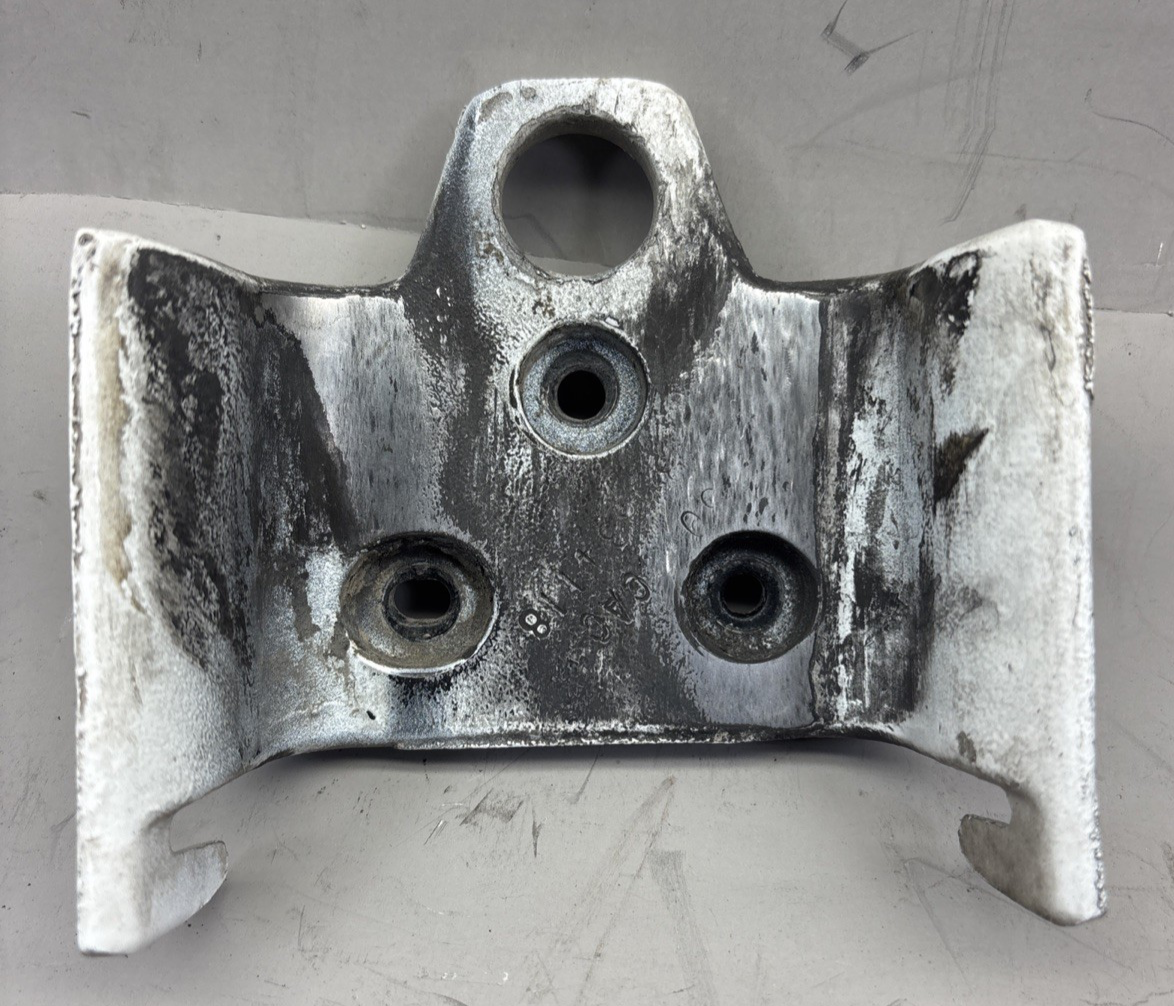 PACCAR KENWORTH PETERBILT L67-6018 SUPPORT-HOOD GUIDE 