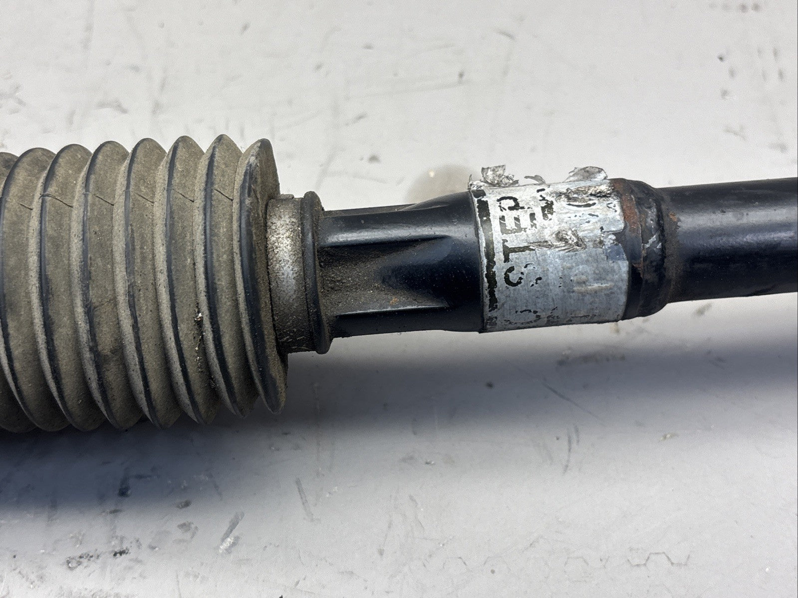 2018-2024 FREIGHTLINER CASCADIA STEERING COLUMN SHAFT 14-19607-000 OEM