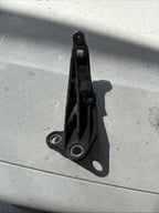 Freightliner Cascadia Detroit Diesel DD15 Engine Bracket A4730982039 A114