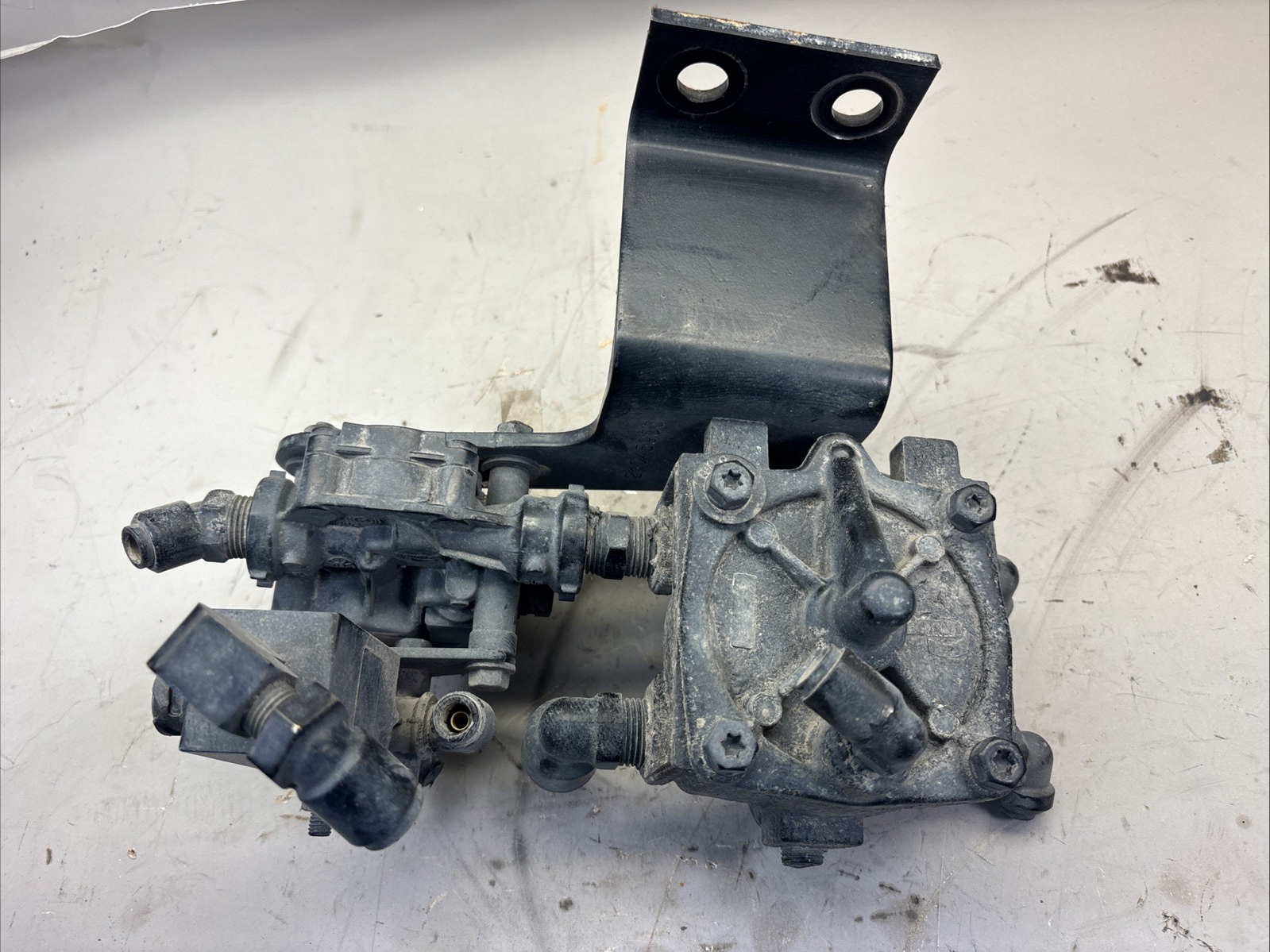 BENDIX AIR BRAKE & ABS MODULATOR VALVE T-5006929