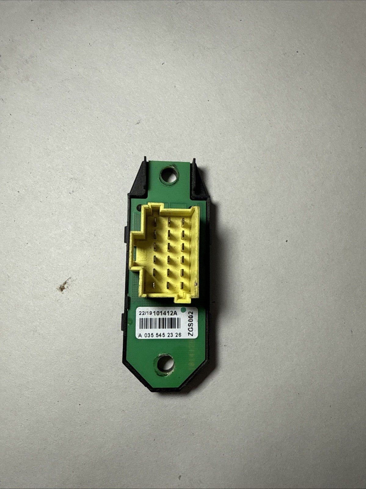 FREIGHTLINER CASCADIA A035 545 23 26,   OEM,PLUG, COUPLING HOUSING    7513