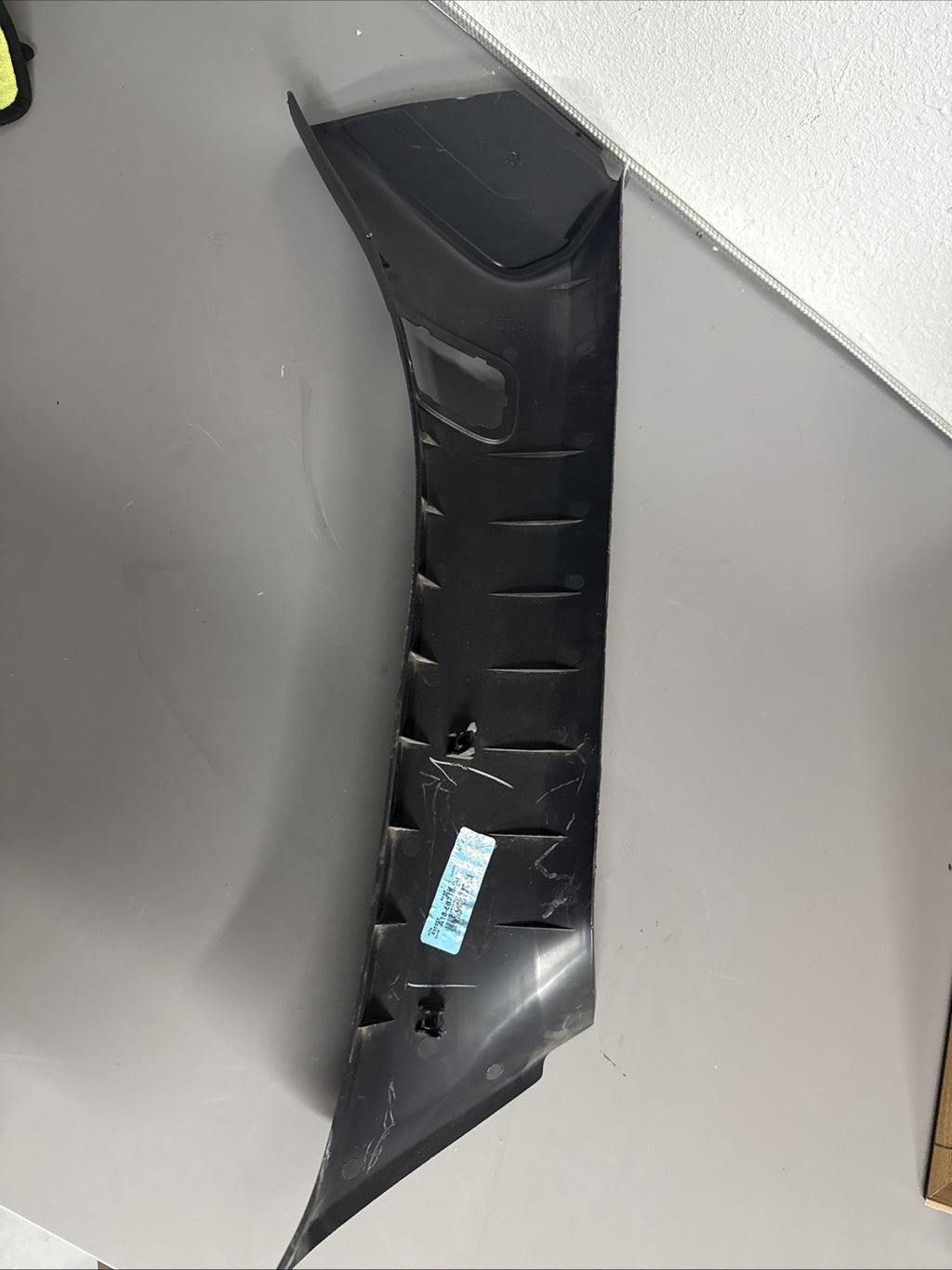 A18-68716-005 Body A Pillar Left Side, Thermoplastic Olefin, for Freightliner