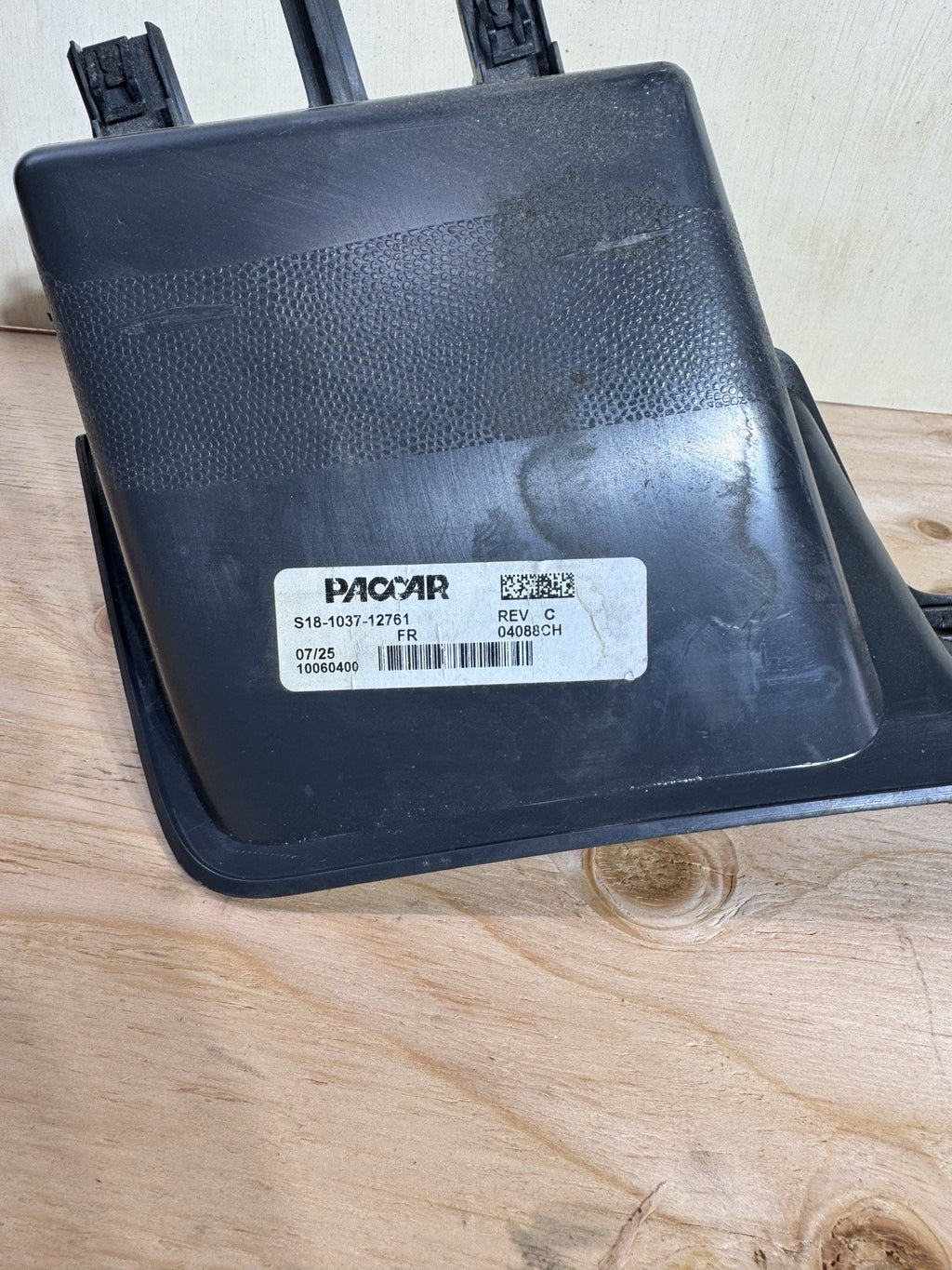 PACCAR  Kenworth   Dash Assembly Panel   P/N: S18-1037-12761