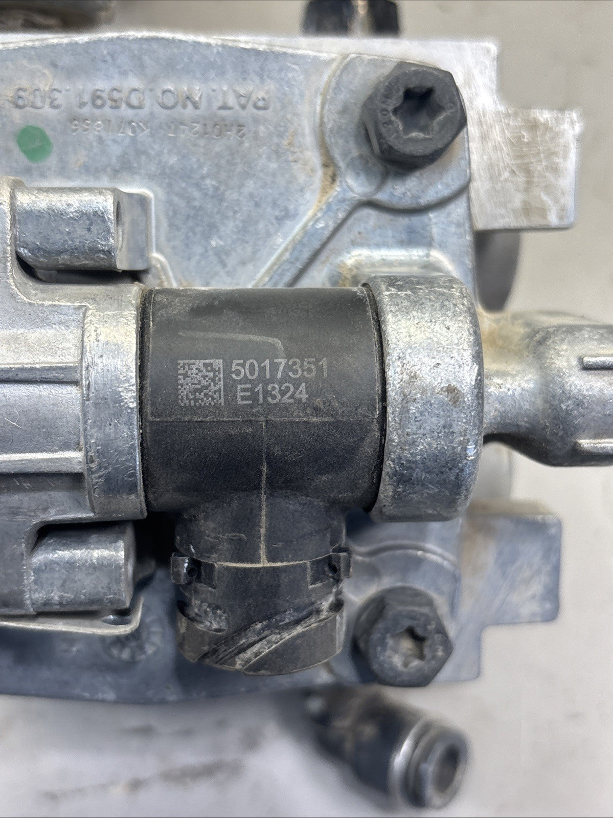BENDIX ESSEMBLY  VALVE T-5019483 W/ ABS VALVE BENDIX K056040 ABS MODULATOR VALVE