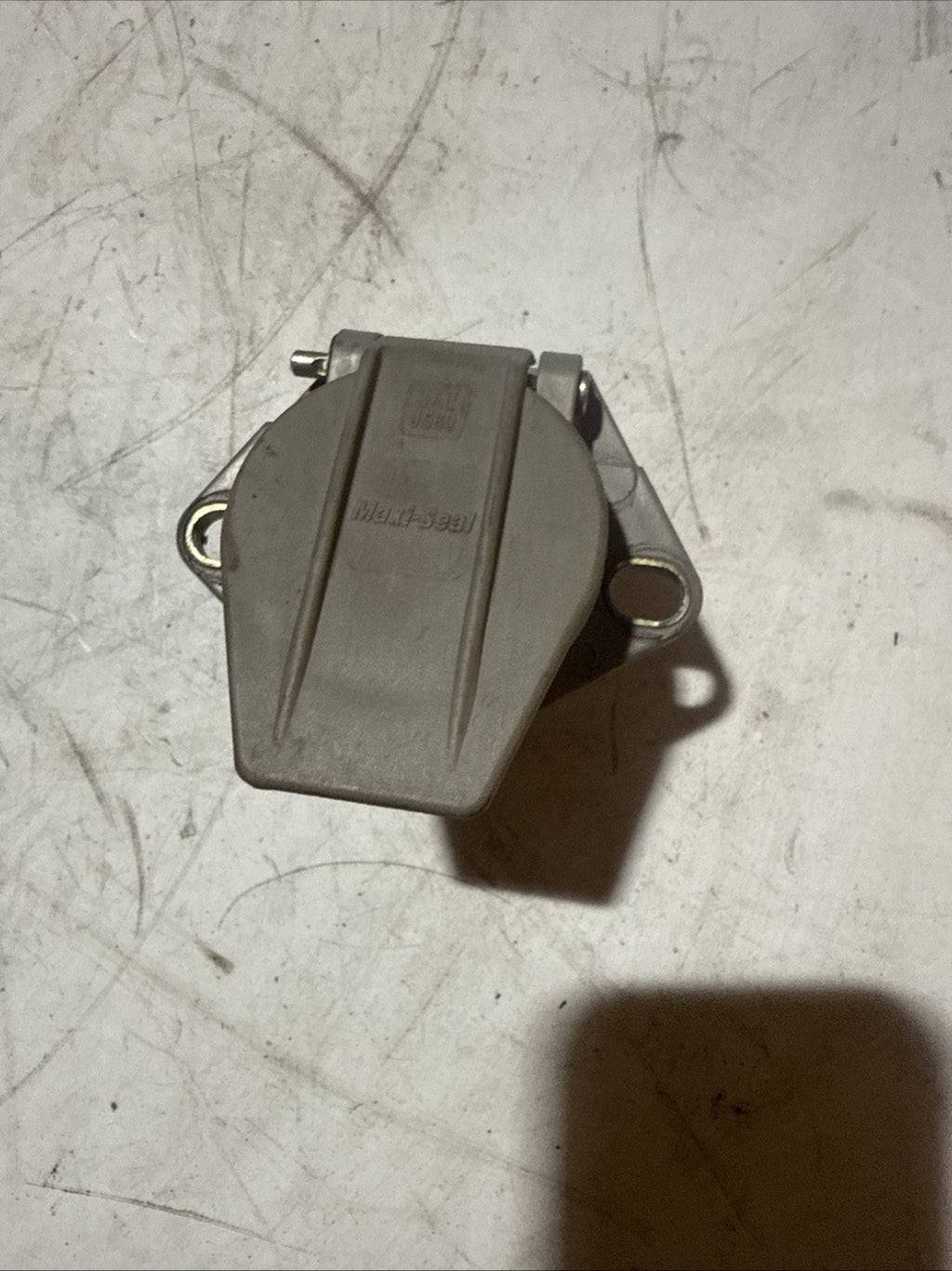 MAXI-SEAL J560 7-Way Split Pin Smart Box Receptacle