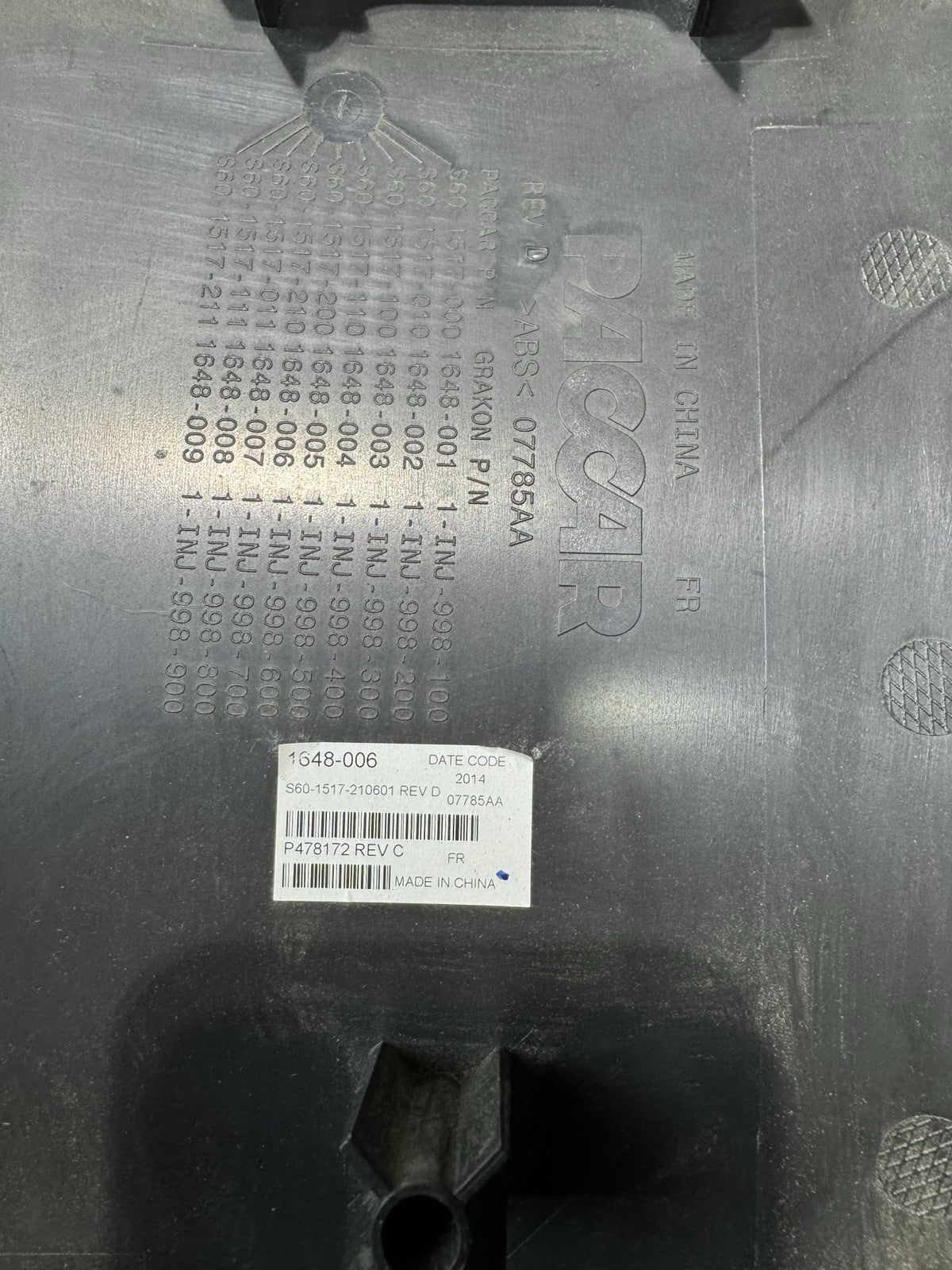 S60-1517-210601 KENWORTH T680 INTERIOR PARTS MISC. 3852025