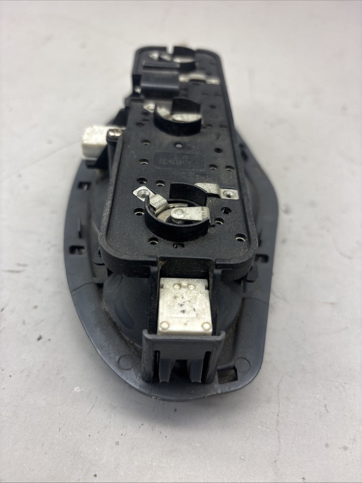 FREIGHTLINER 1-INJ-538-201 L PASSENGER OVERHEAD DOME READING LIGHT LAMP