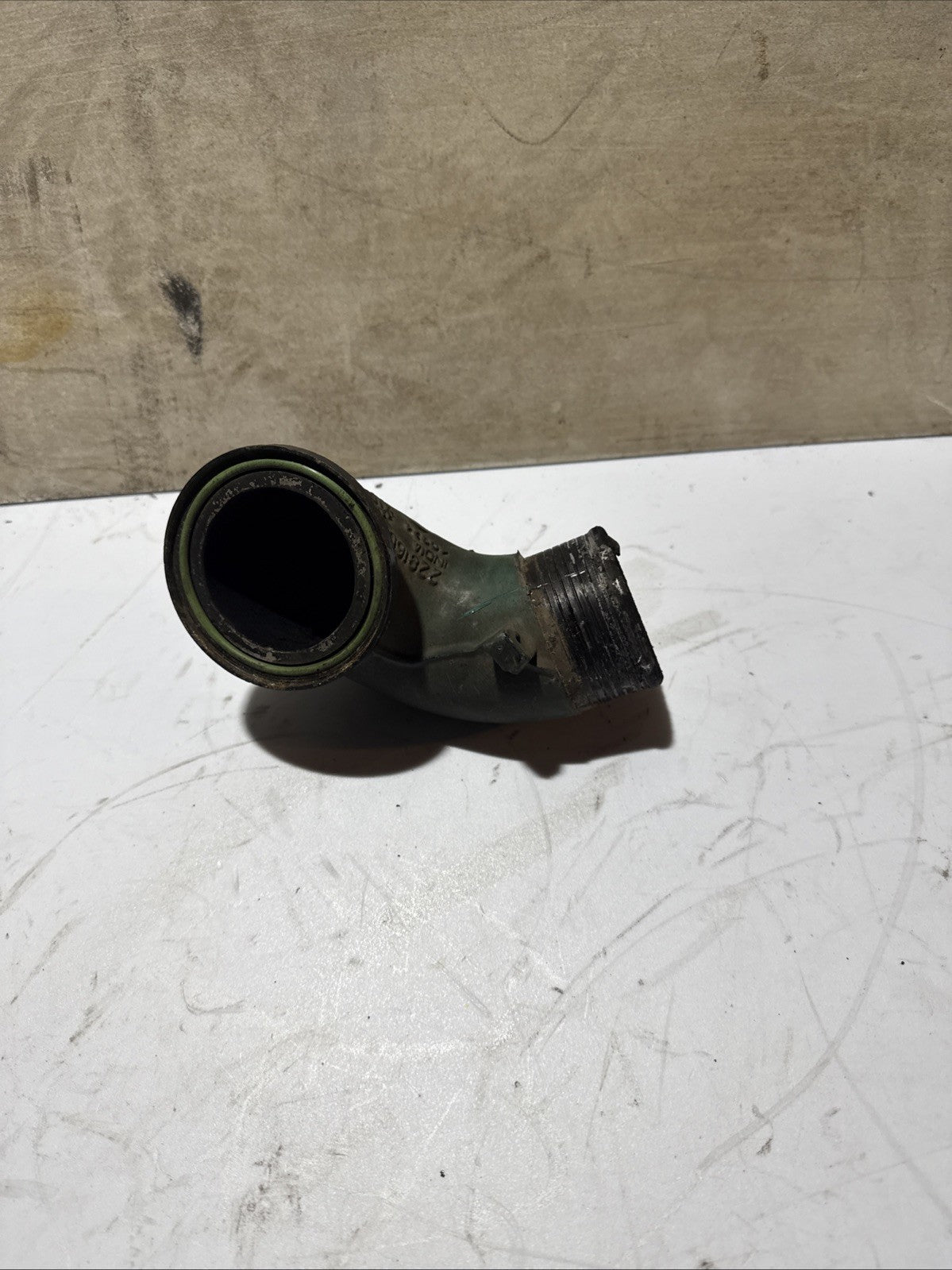 22816011 Pipe for Volvo