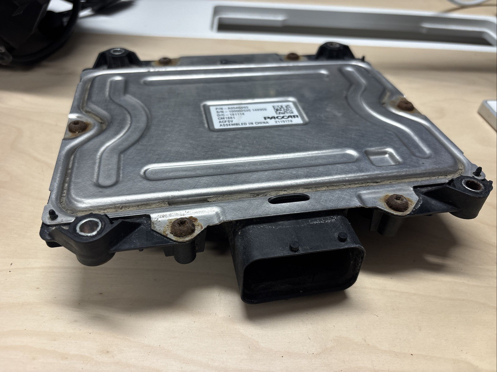 PACCAR | P/N: A054G093 | Kenworth / Peterbilt Electronic DPF Control Module MX