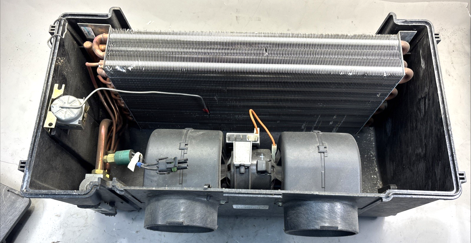1E51718G01 FREIGHTLINER CASCADIA HEATER OR AIR CONDITIONER THERMO KING HVAC UNIT