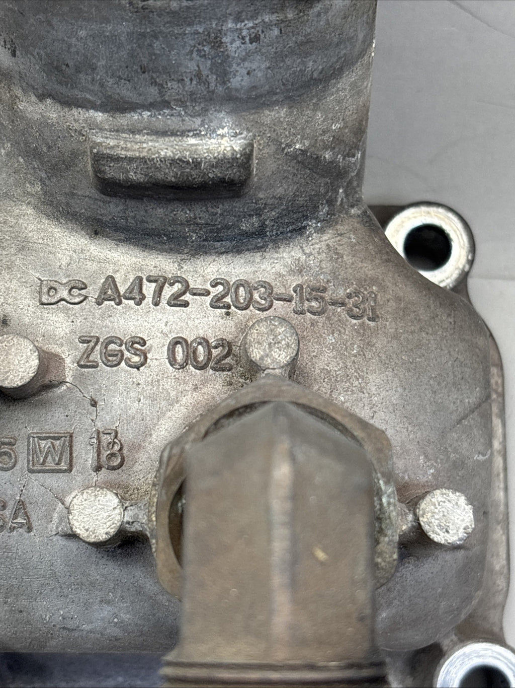 Detroit DD15 Thermostat Housing  A 472 203 15 31