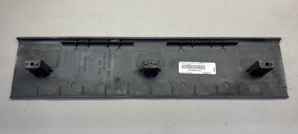 A18-53264-002 FREIGHTLINER CASCADIA DOOR SILL SCUFF PLATE COVER PANEL TRIM OEM