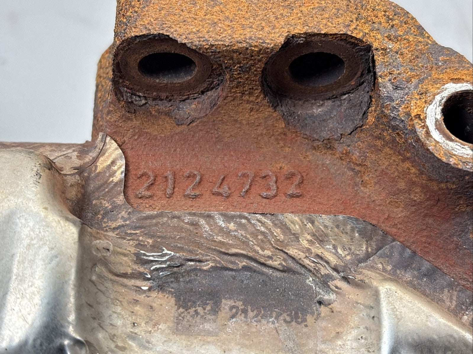 2019 Paccar MX13 Exhaust Manifold 2124732 (518-14667)