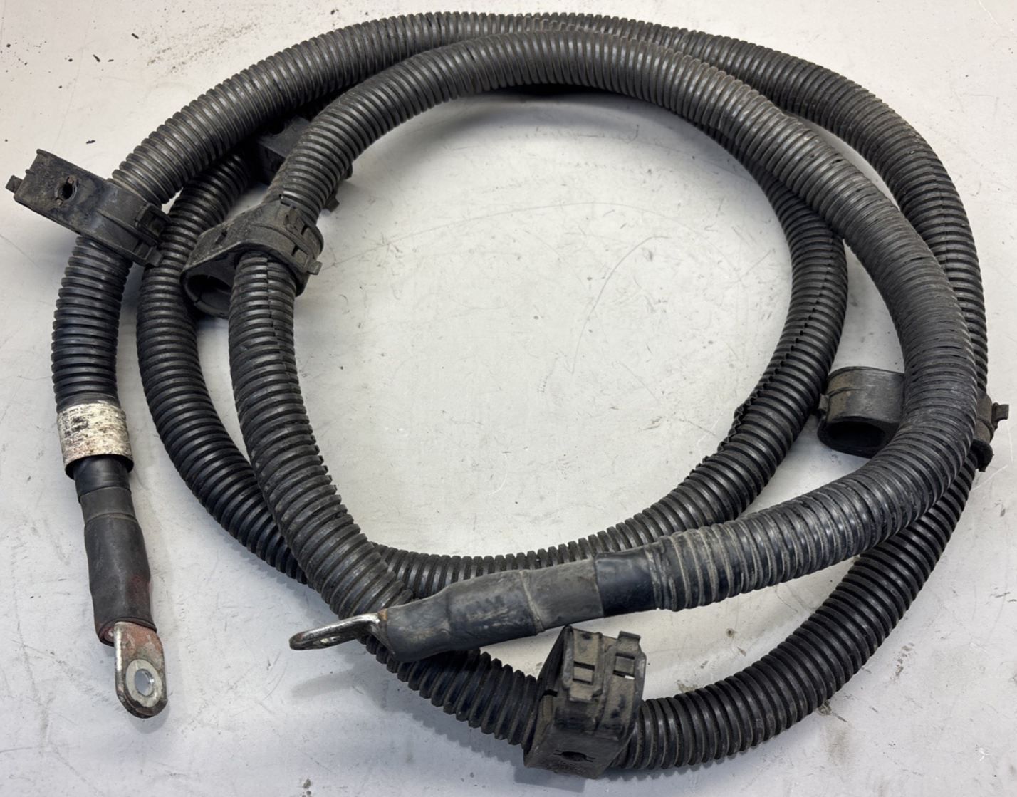 JULIAN ELECTRIC Freightliner A06-34490-124 inch Battery Ground Cable