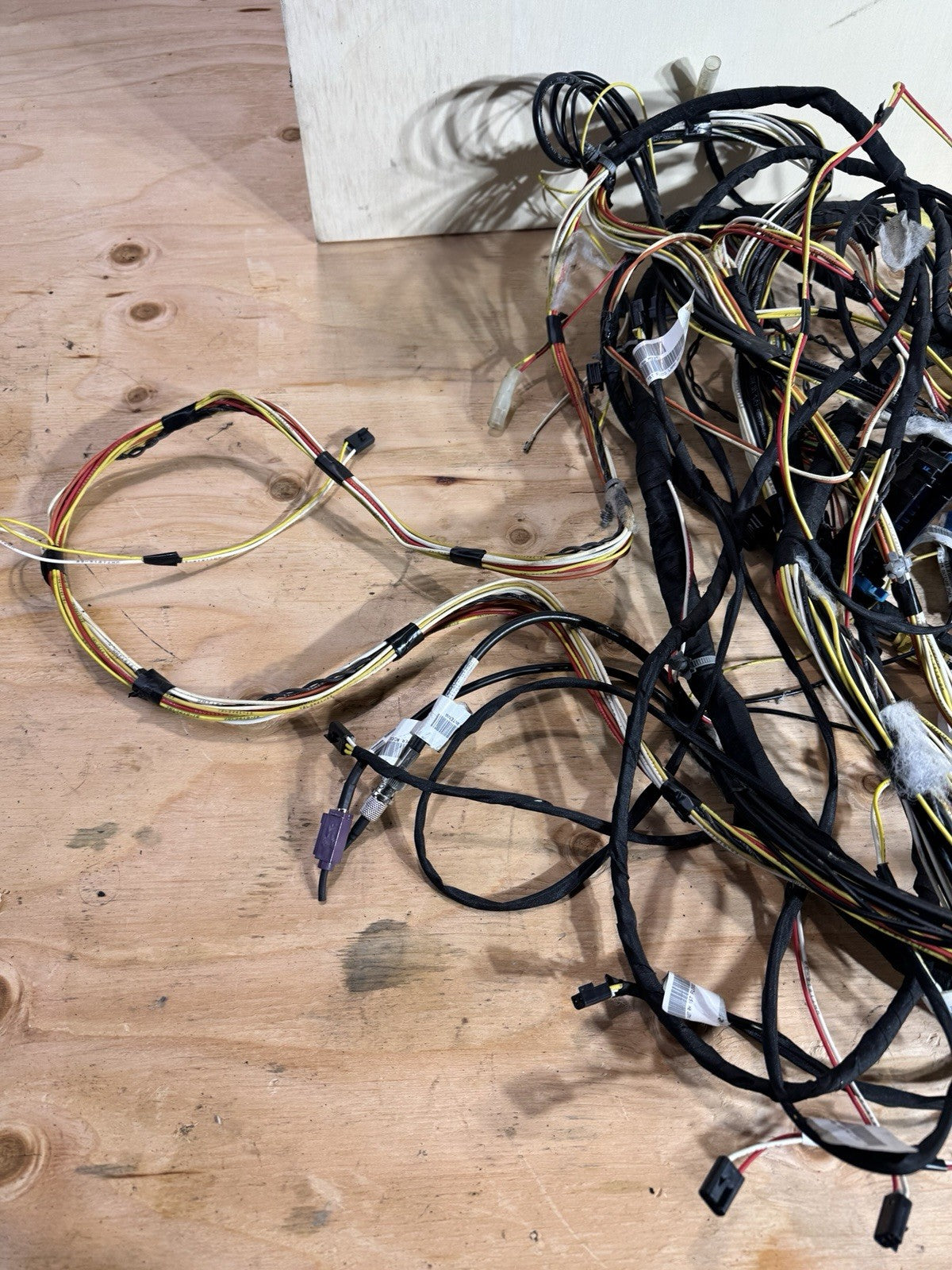 Paccar U92-1035-610221 , ST90685489 Chassis Harness