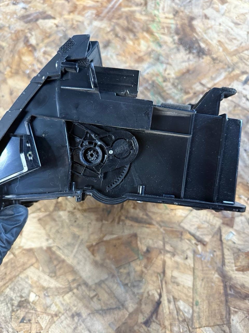 2011-2014 Hyundai Sonata Front Center Console Storage Compartment Tray Panel OEM