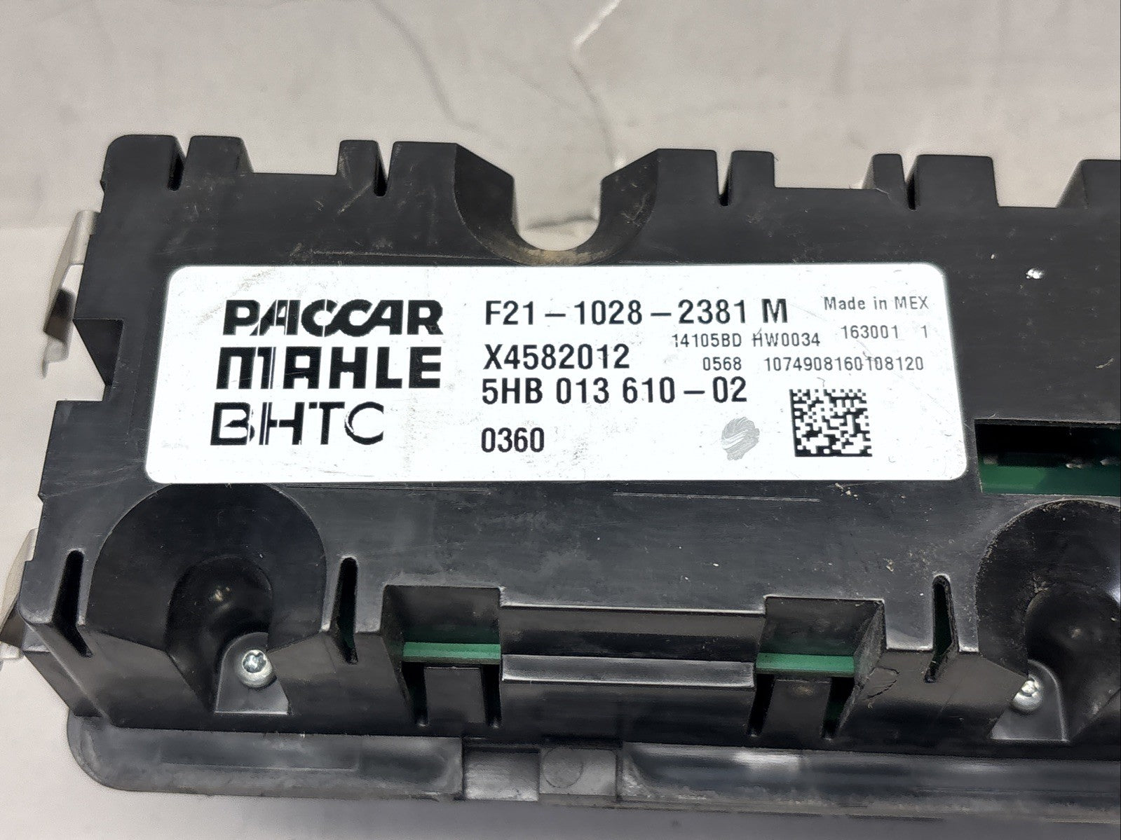 PACCAR F21-1028-2381 HVAC Control Assembly A/C TEMPERATURE CONTROLER
