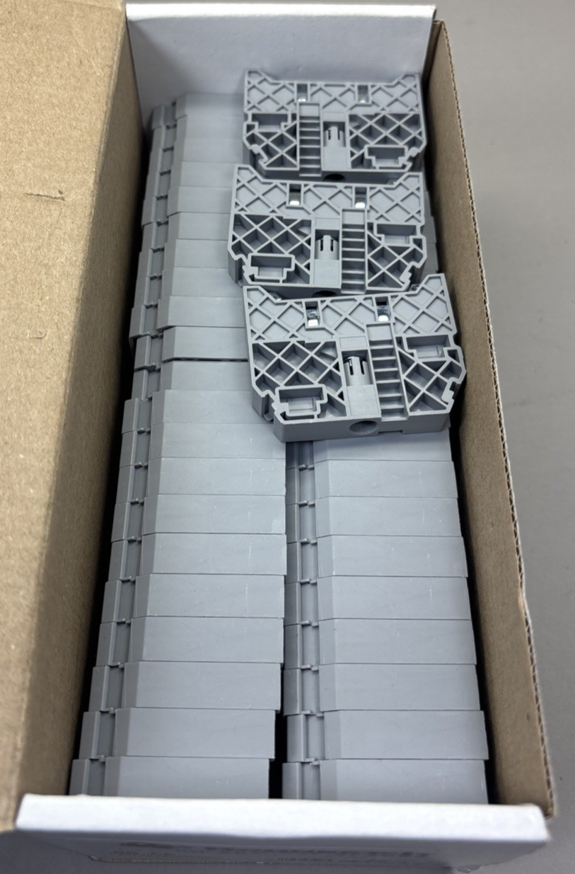 NEW IN BOX LOT OF 45 KONNECT-IT END BRACKET KN-EB7