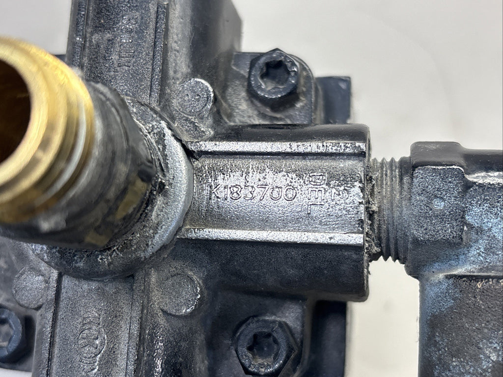 Bendix 183700 QR13P Air Brake quick release valve K190430N07