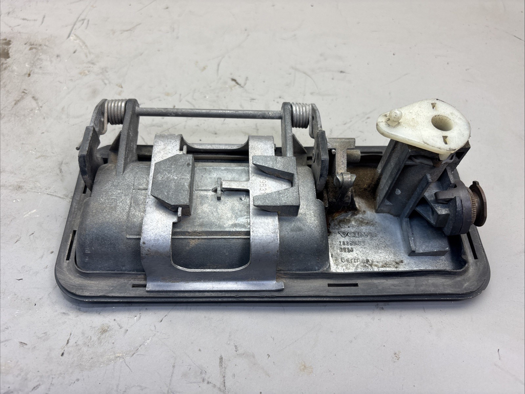 Genuine Volvo Truck LH Driver Side Exterior Door Handle 20398466
