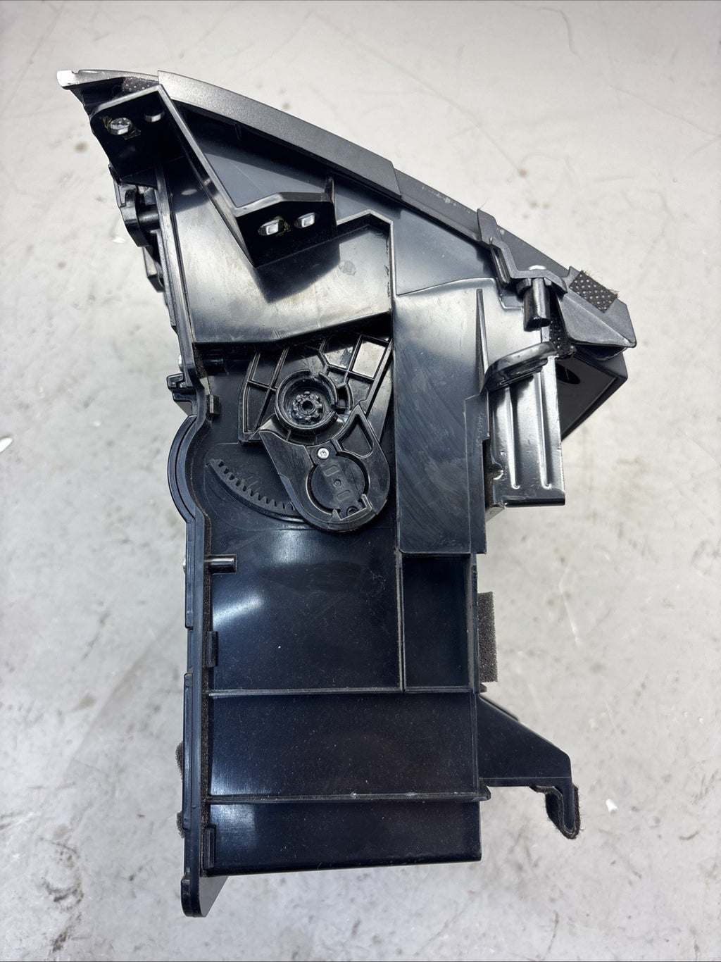 2011-2014 HYUNDAI SONATA CENTER CONSOLE STORAGE COMPARTMENT TRAY 84780-38000 OEM