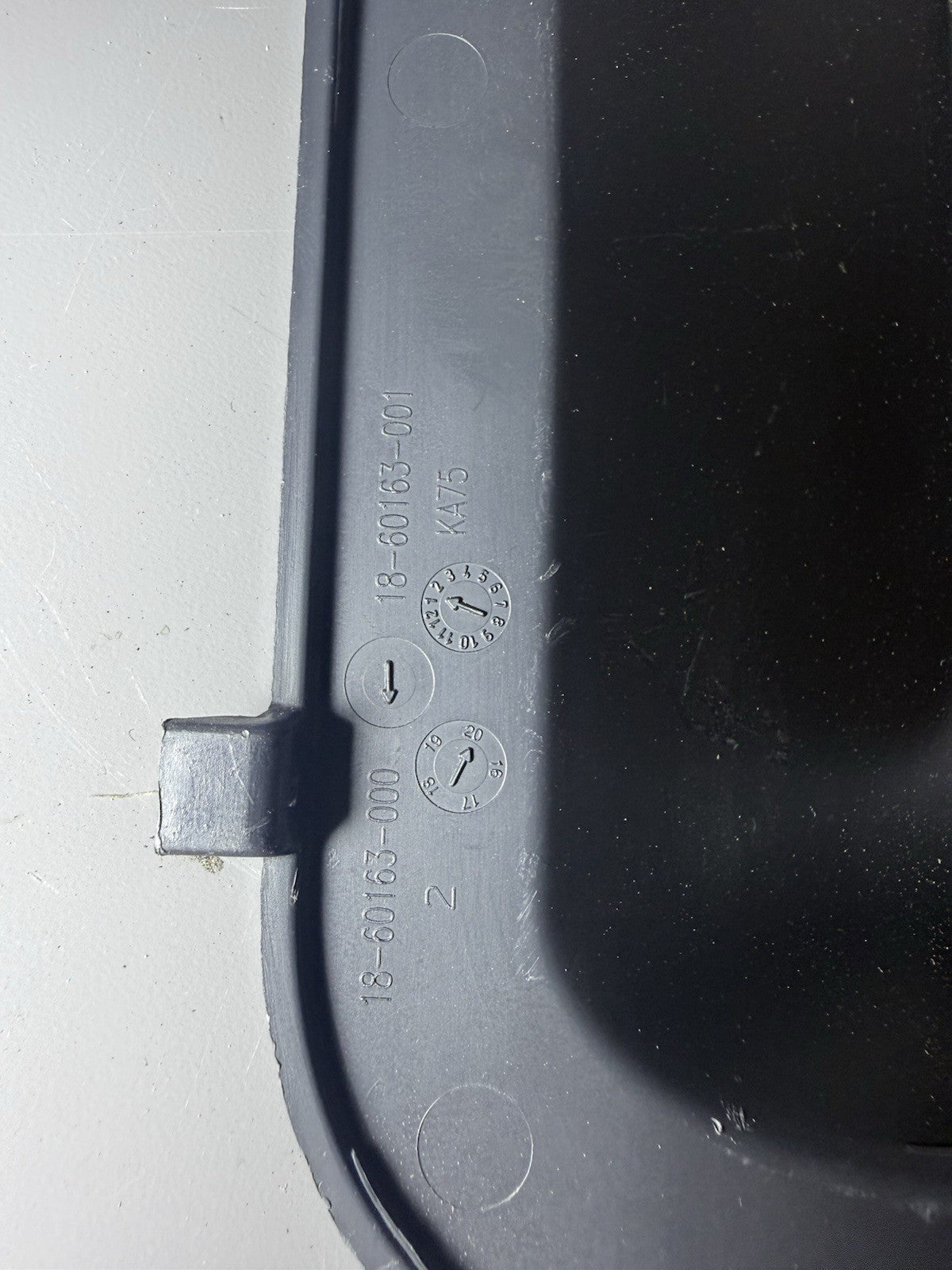 2018-2023 FREIGHTLINER CASCADIA FRONT RIGHT B PILLAR BAG HANDLE 18-60163-001 OEM