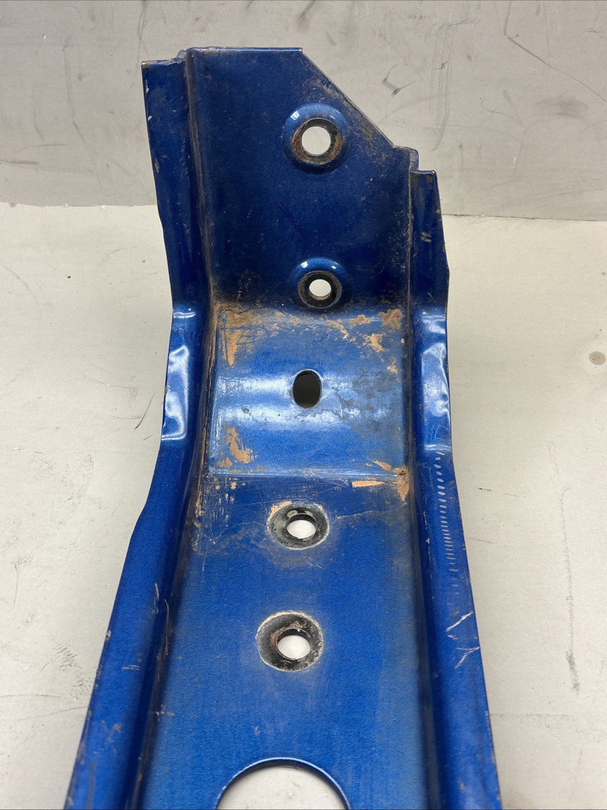Fairing Bracket  Passenger Right Side Lower Hand 8079729 for Volvo VNL 2018-2023