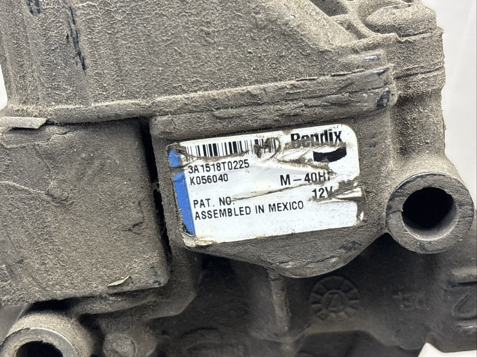 BENDIX ESSEMBLY  VALVE T-5019483 W/ ABS VALVE BENDIX K056040 ABS MODULATOR VALVE