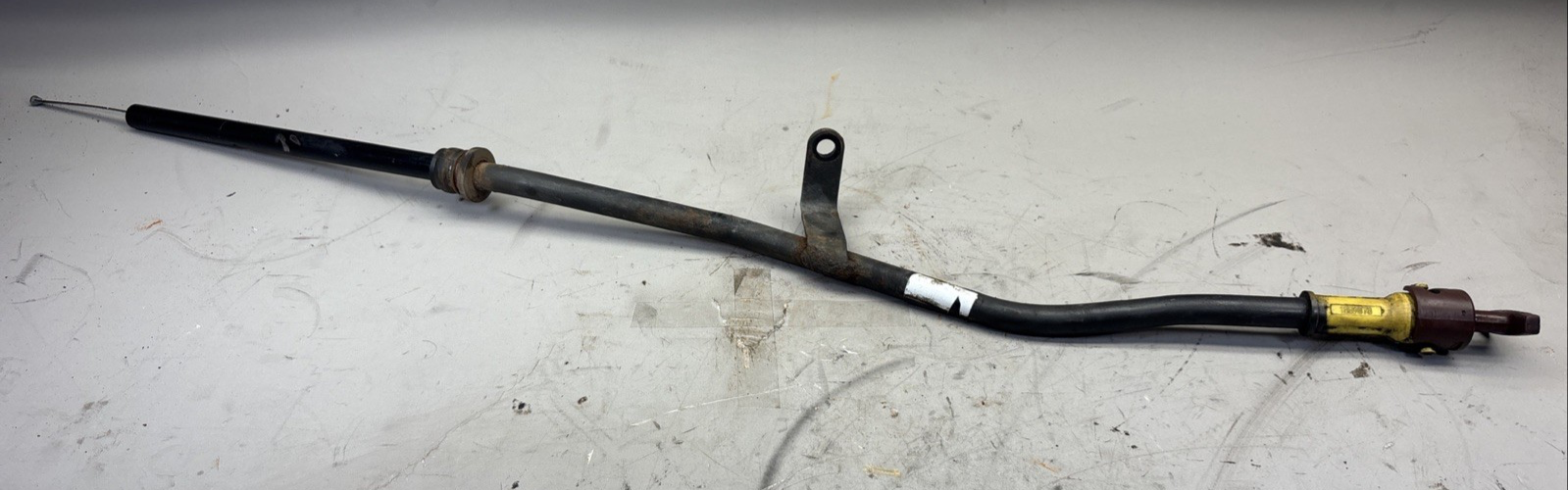 Paccar  Dipstick Tube  1889878