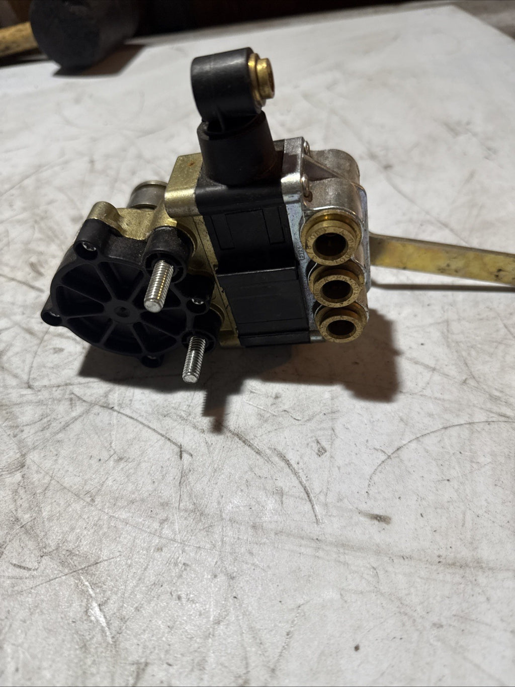 Haldex 90555403 Suspension Self Leveling Valve Pr Plus Hcv With lly for Norma
