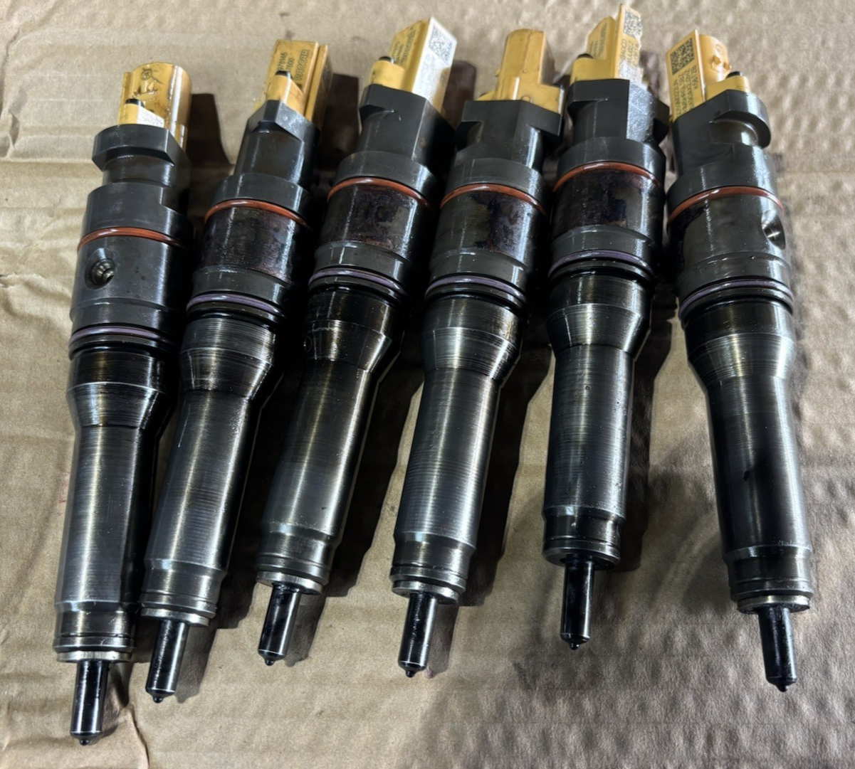 CORE - USED - 6 - Paccar MX13 MX10 Diesel Engine Fuel Injector 2047600PEX