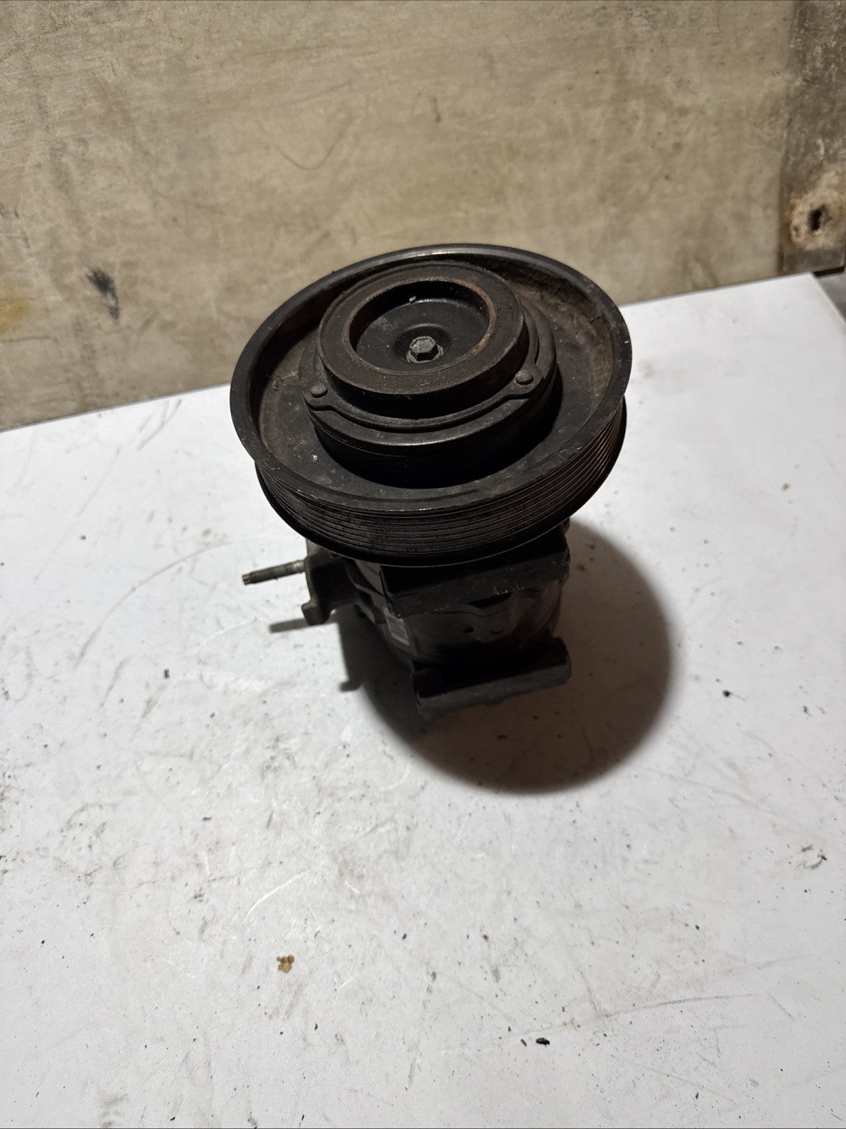 8 Groove A/C Compressor 22-65771-001 for Freightliner Trucks 10S15C 2011-2017