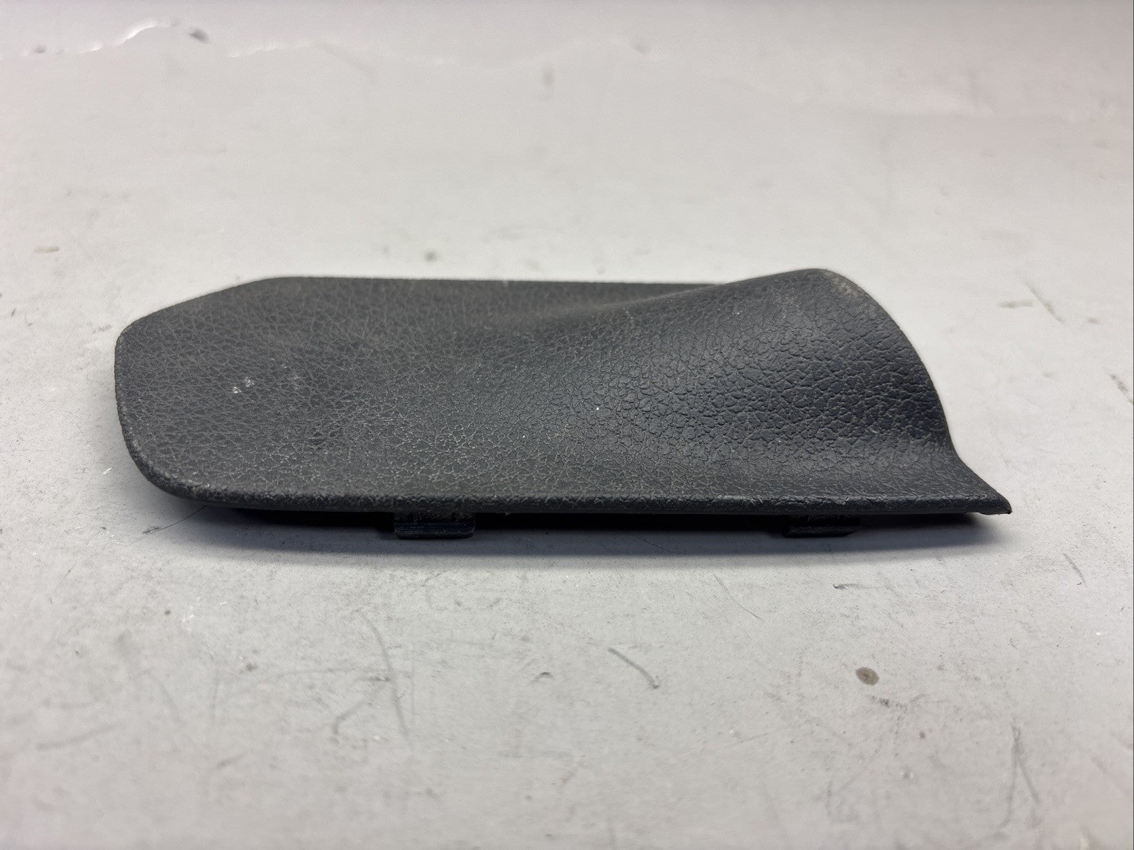 Freightliner Cascadia LH A Pillar Handle Cover 18-68720-002 From 2020 Cascadia