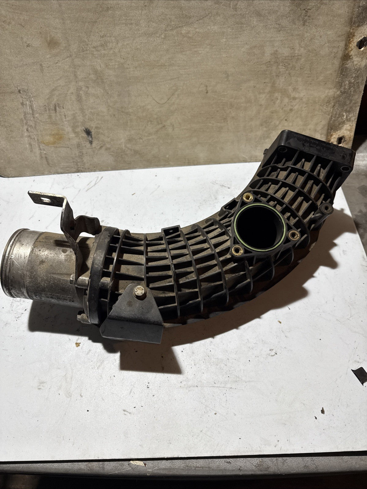 2018-24 FREIGHTLINER CASCADIA 14.8L DD15 ENGINE INTAKE MANIFOLD A4720900437 OEM