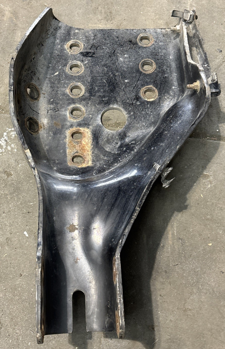 2018-2023 FREIGHTLINER CASCADIA 126 FRAME HORN BUMPER MOUNT OEM