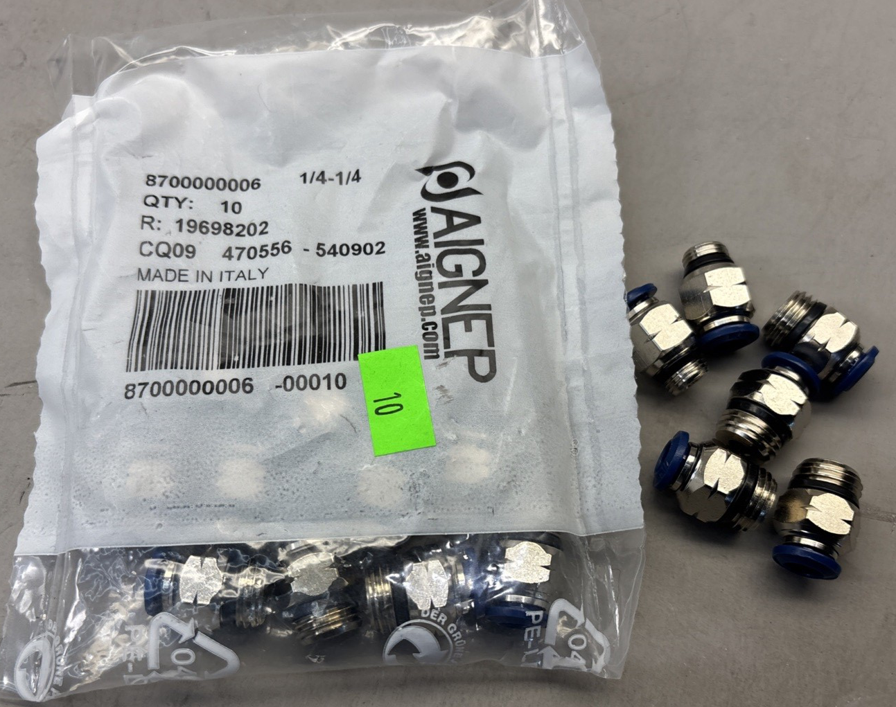 BAG OF 15 AIGNEP 8700000006 - 1/4 X 1/4" STR MALE