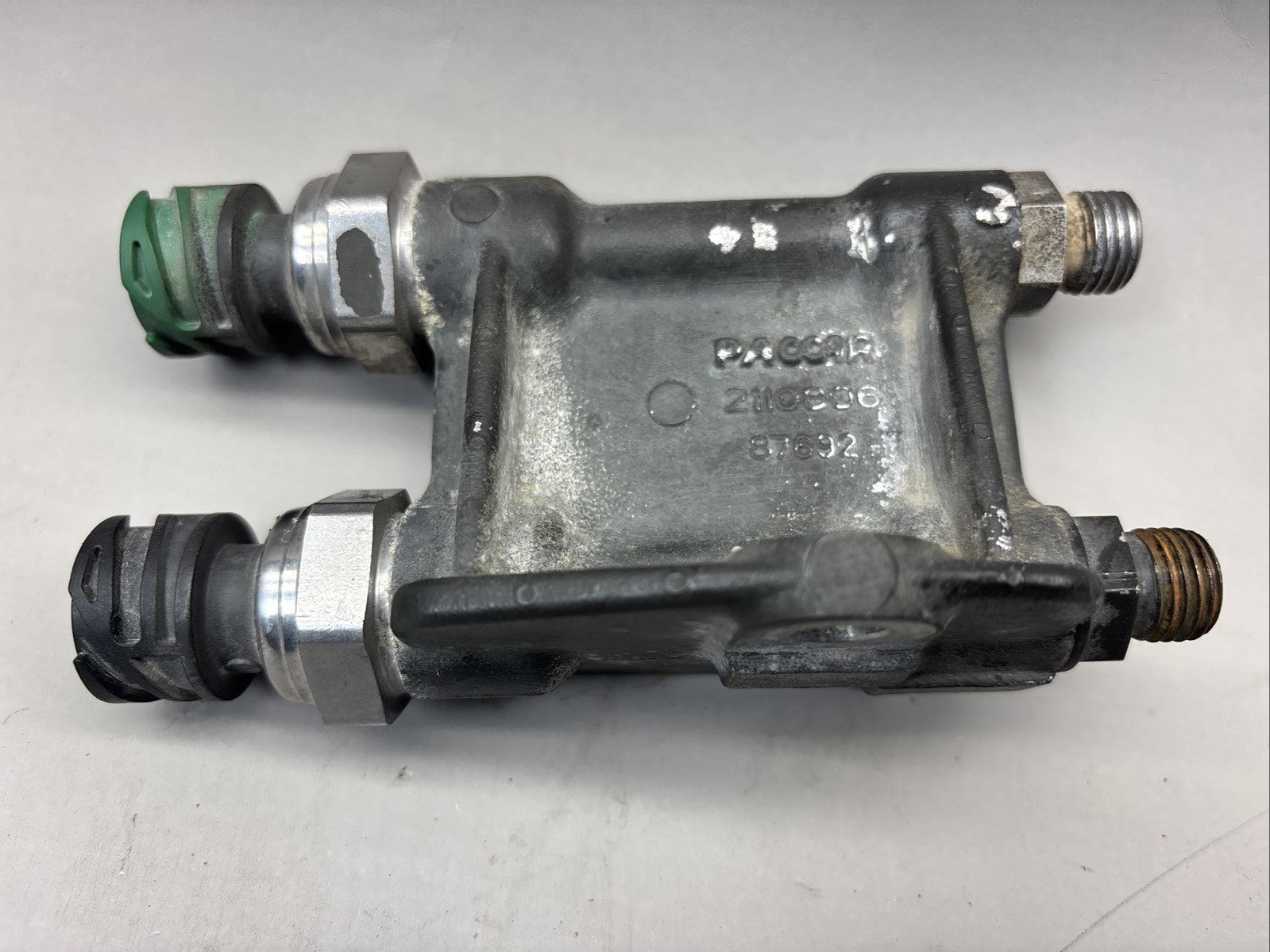 2019 PACCAR EGR COOLER WXHAUST MANIFOLD 2110806
