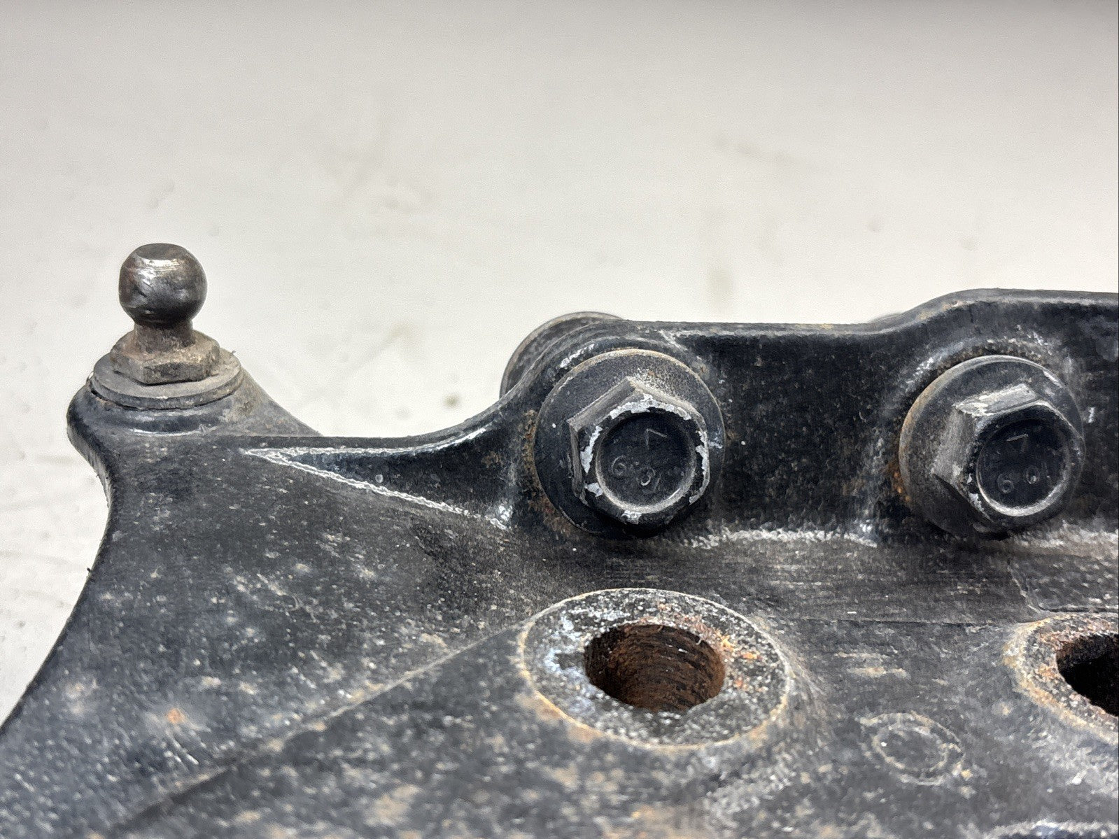 2018 Volvo VNL Gen 3 Frame Horn/Bumper Mount 22489295 (646-11547)