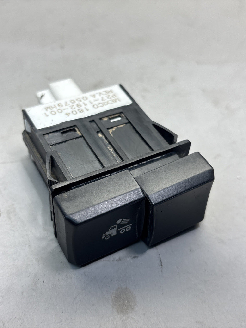 2020-2025 KENWORTH T680 T880 DASH FLOOD LIGHT LAMP SWITCH P27-1244-001-01