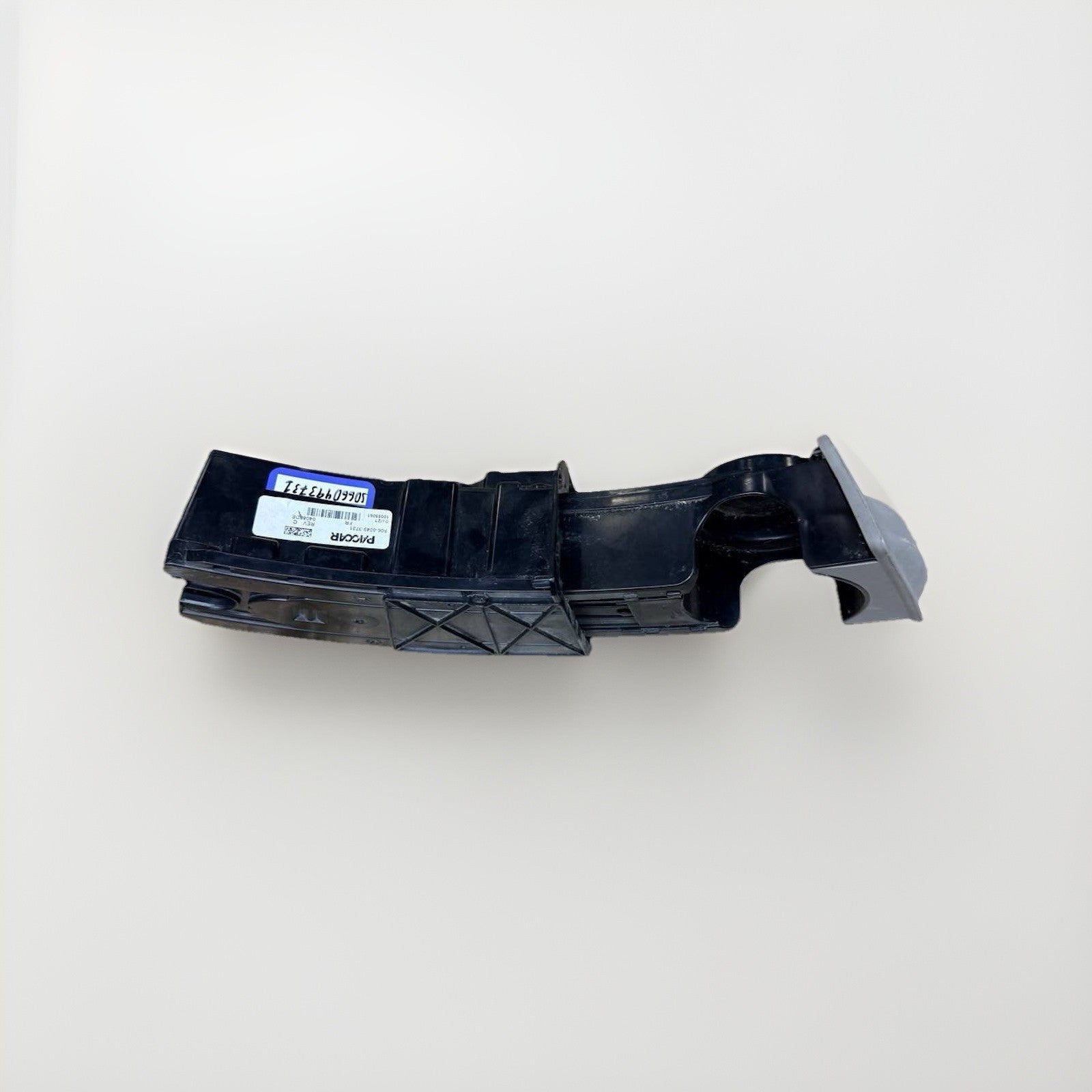 Paccar 21 Peterbilt 579 Cup Holder Right S06-6049-3731