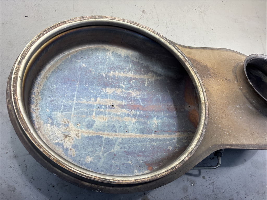 Mack  Volvo 22438983 SCR / DPF Cover