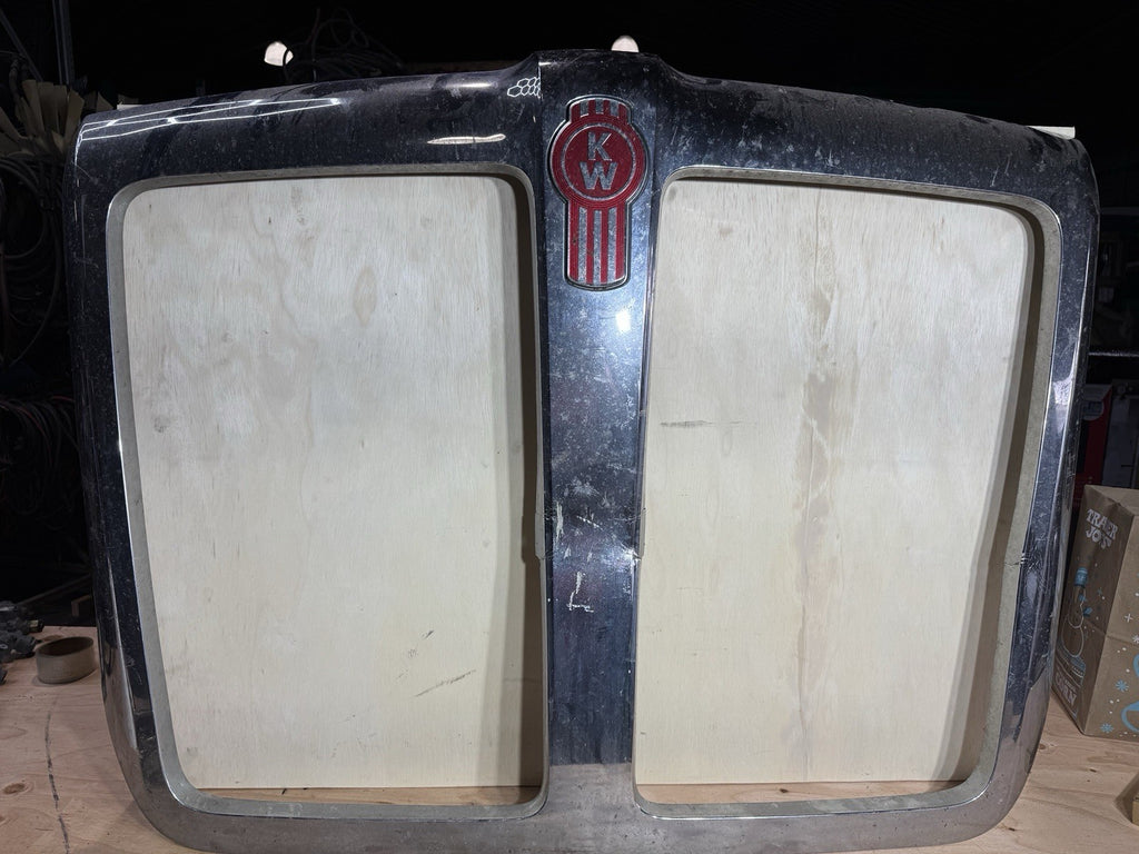 2015-2022  Kenworth T680 L29-6155-100 L45-6064-110 Grille Frame