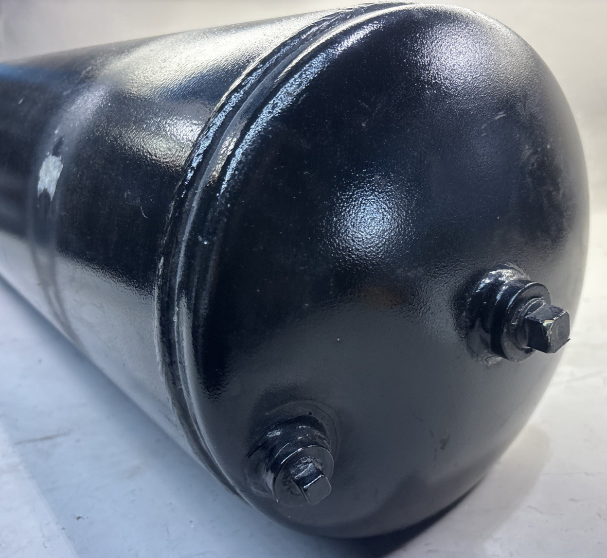 PACCAR 08-02360 Air Brake Air Tank   Aluminum, 9.5 In. X 33 In.