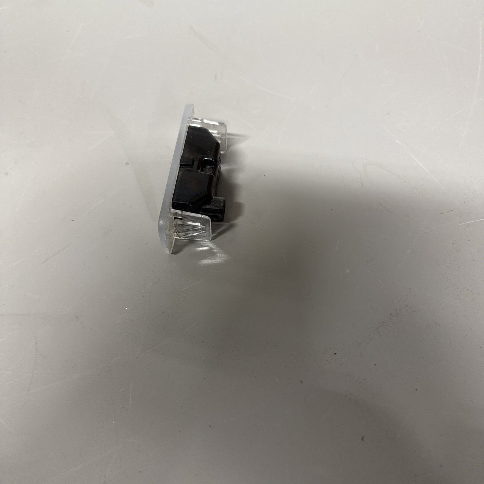 Freightliner A22-73819-000 - Courtesy Lamp - Baggage Compartment, White, 13.5V,