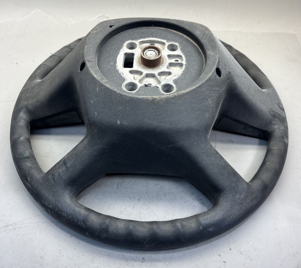 FREIGHTLINER CASCADIA STEERING WHEEL BLACK RUBBER