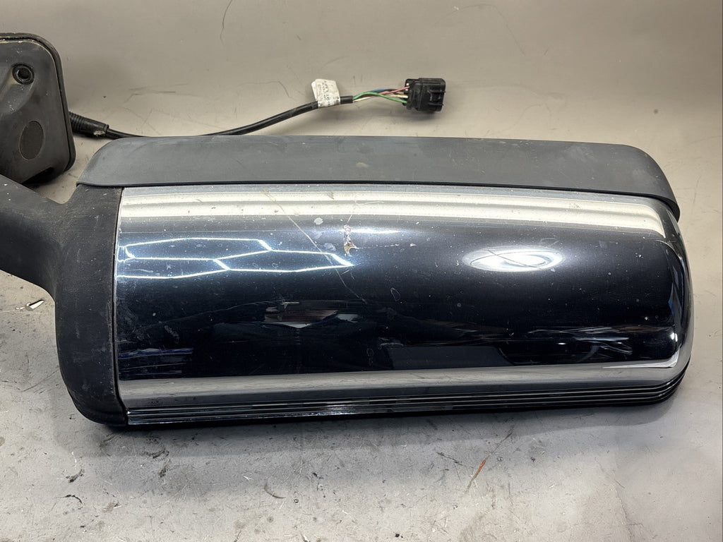 Freightliner Cascadia Driver Side Side View Mirrors A22-60713-005 Used